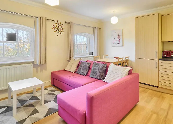 Host & Stay - Nunnery Fields
